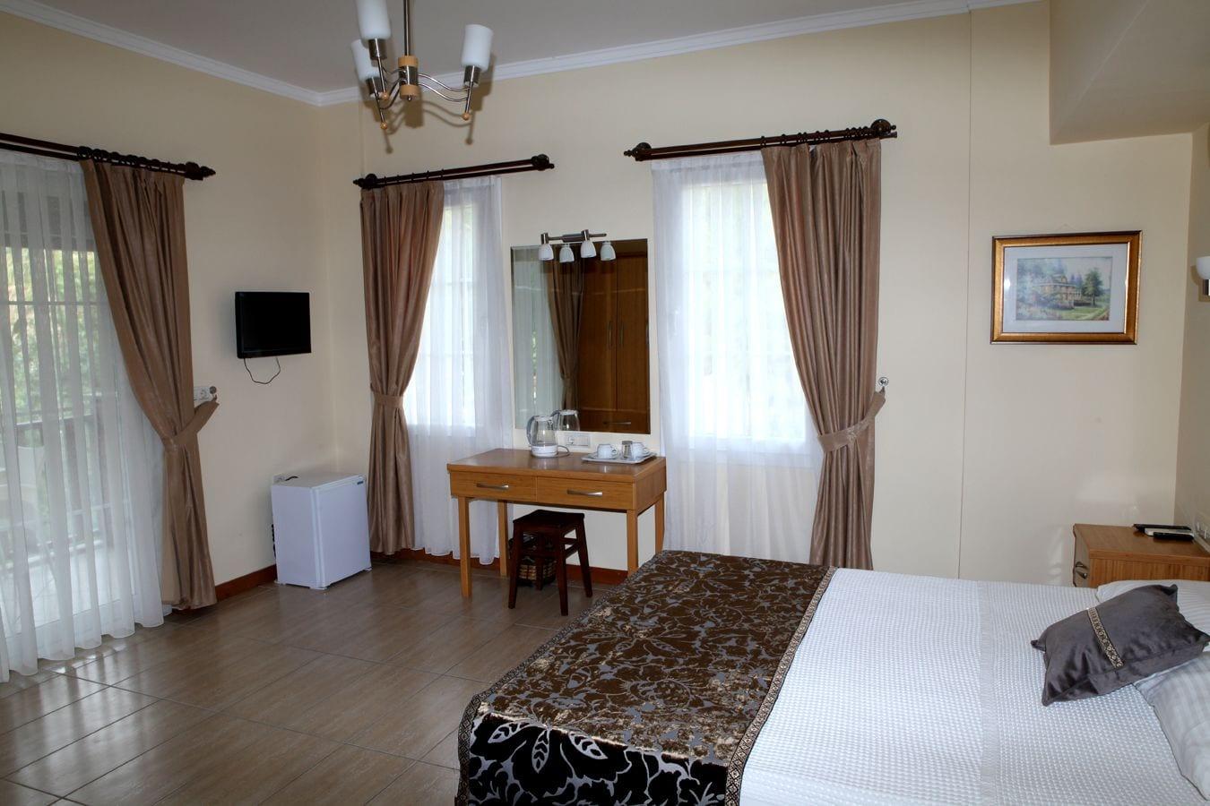 Hotel Dalos ギョジェク エクステリア 写真
