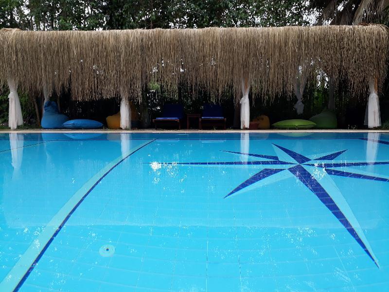 Hotel Dalos ギョジェク エクステリア 写真